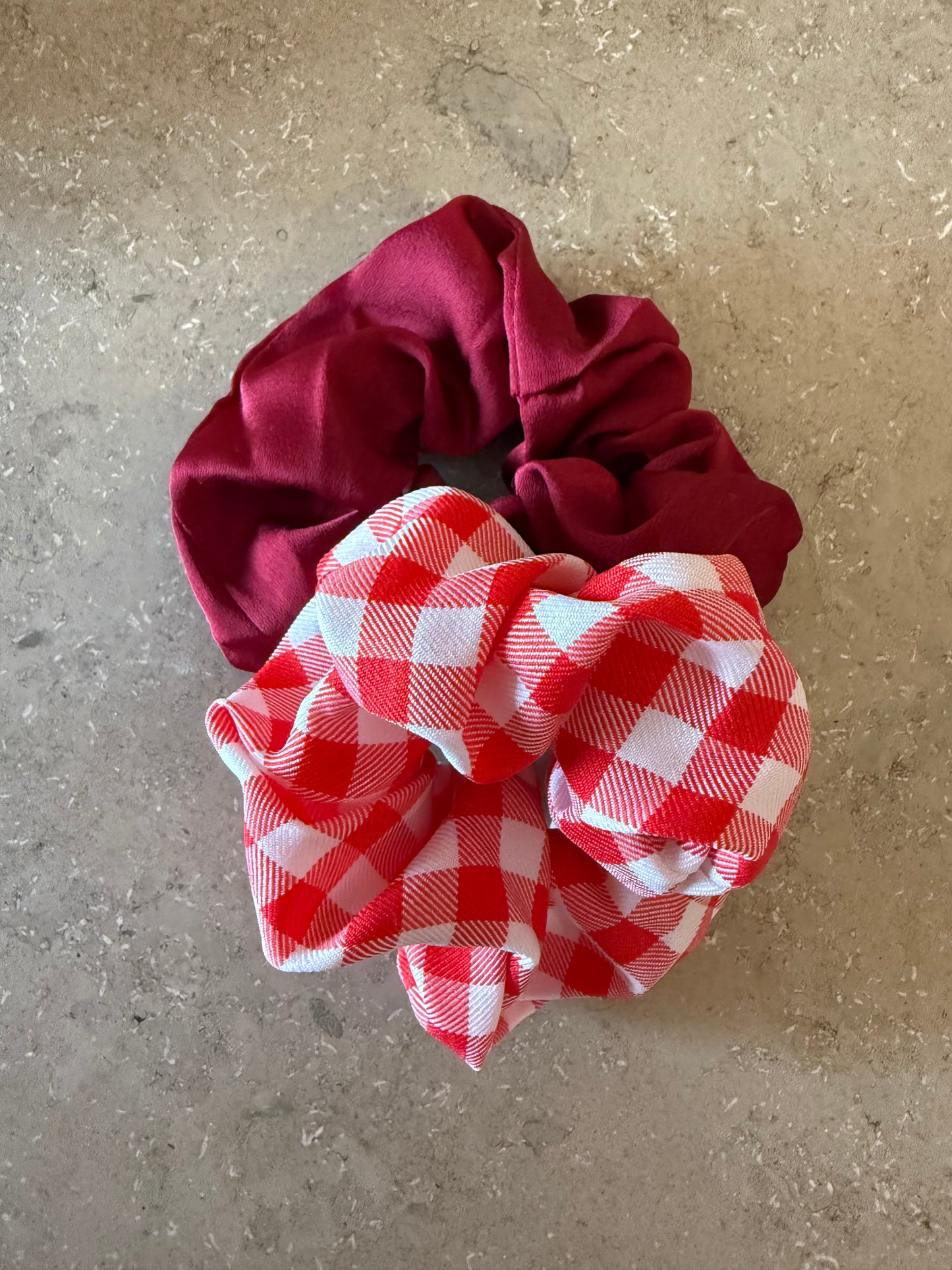 Christmas duo schrunchie 1